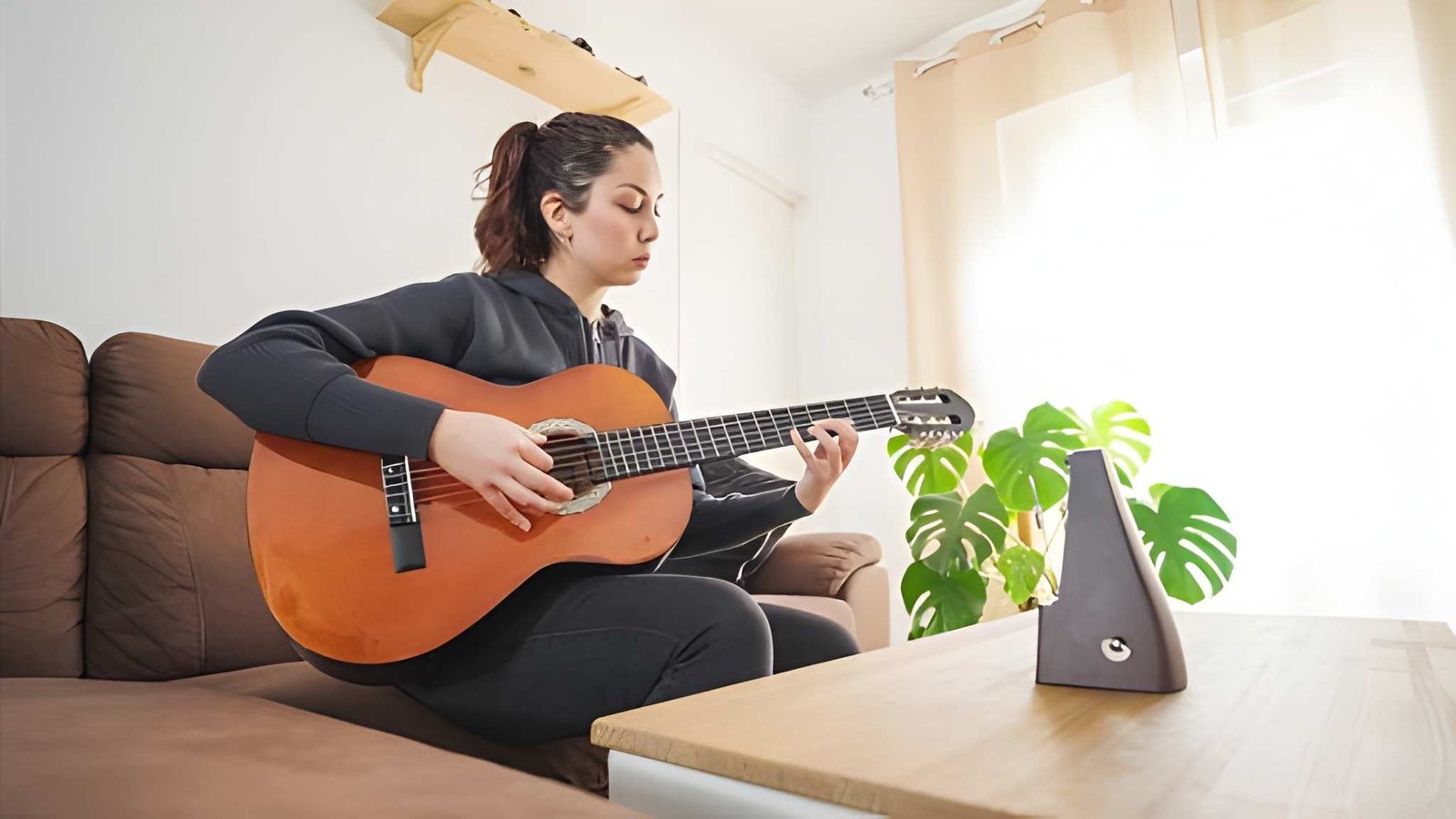 How to Improve Your Guitar Playing at Home